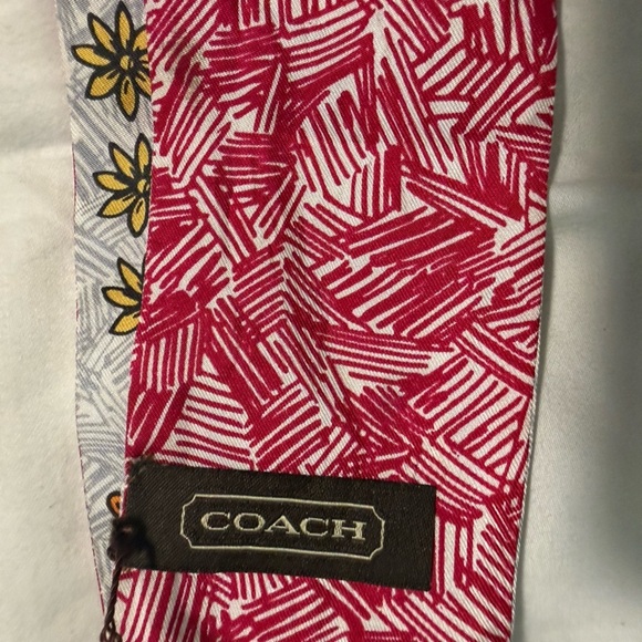 Coach Poppy (Hair or Bag scarf) very Rare Colorful Graphic ? Silk Scarf! ? main image 7